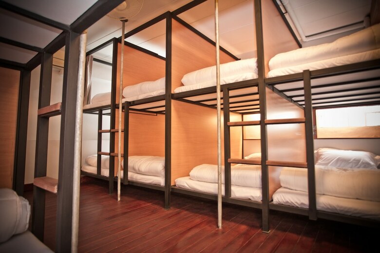 Hostal The Arak Bed Bar And Hostel