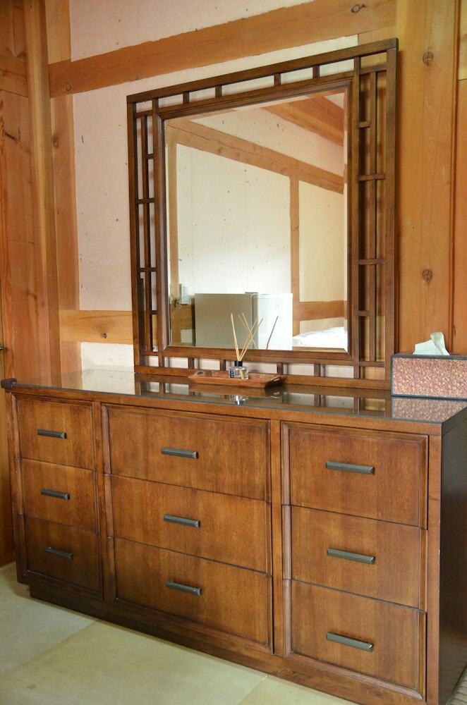 Hotel Edam Hanok