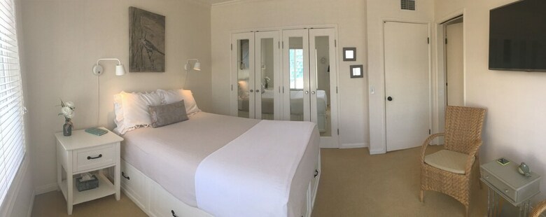 2 Bedroom Townhome 2 Mins. To The Beach