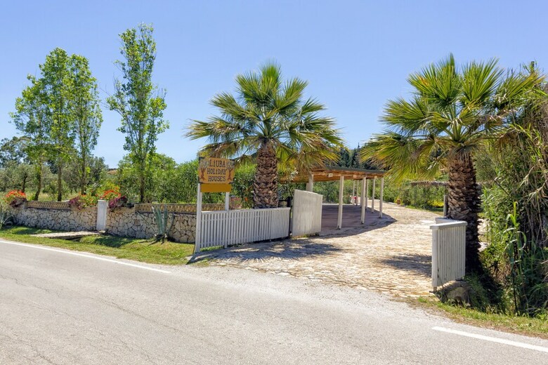 Villa Liuba Houses
