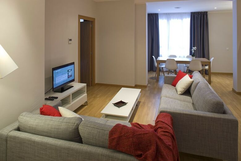 Apartamentos Flateli Pelayo