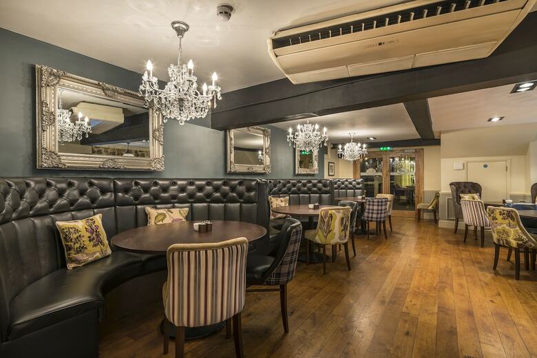 Hotel The Golden Lion