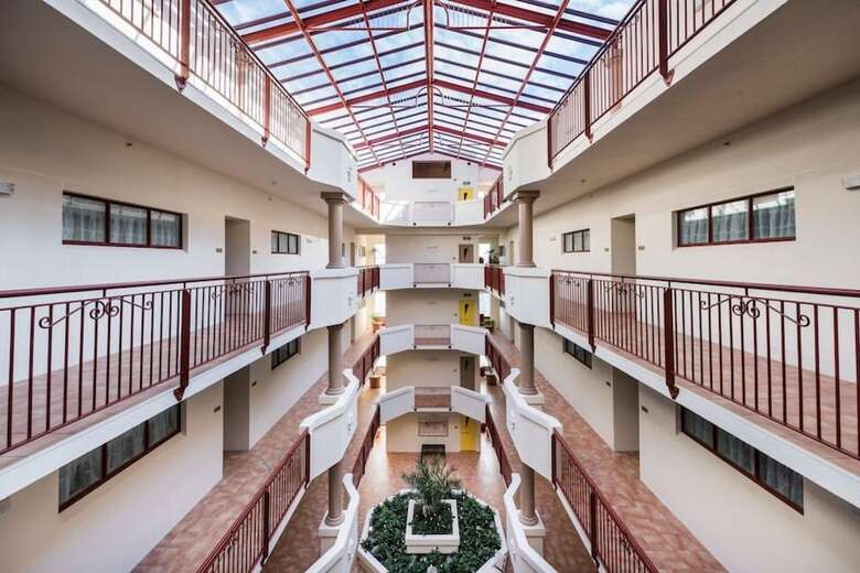 Apartamentos Fino Hotel And Suites