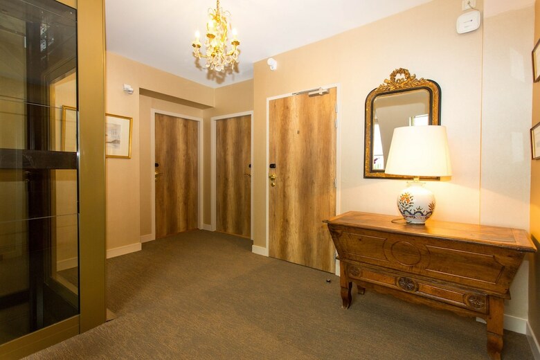 Hotel H�tel Au Charme Rabelaisien