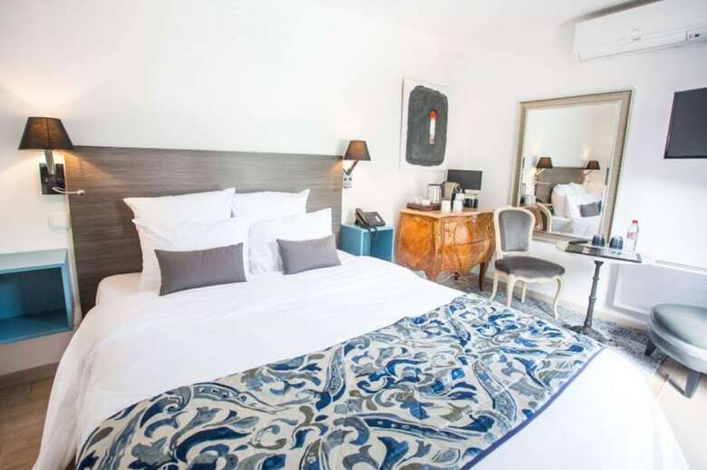 Hotel H�tel Au Charme Rabelaisien