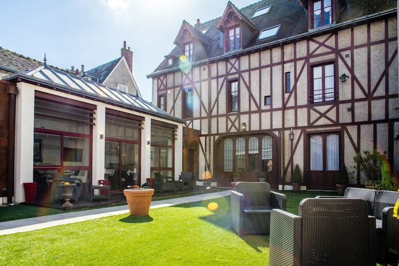 Hotel H�tel Au Charme Rabelaisien