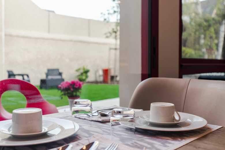 Hotel H�tel Au Charme Rabelaisien