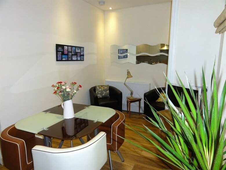 Brunswick Holiday Apartments