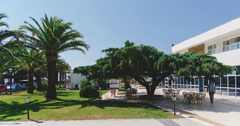 Hotel Montenegro Beach Resort