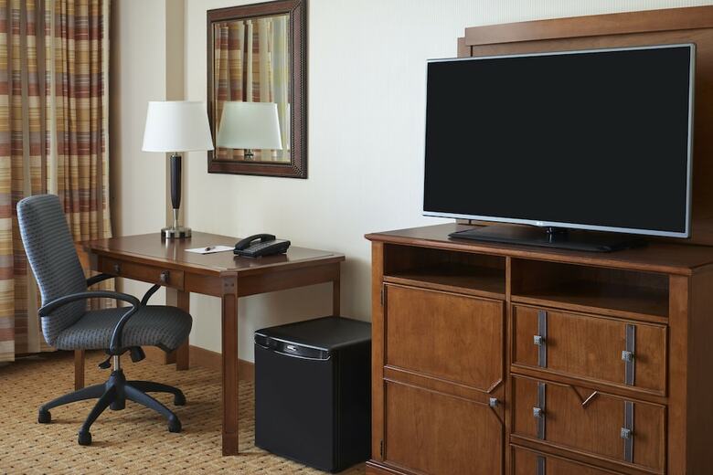 Hotel River Cree Resort And Casino