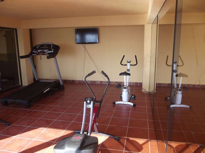 Hotel La Ribiera Del Lago Peten Itza