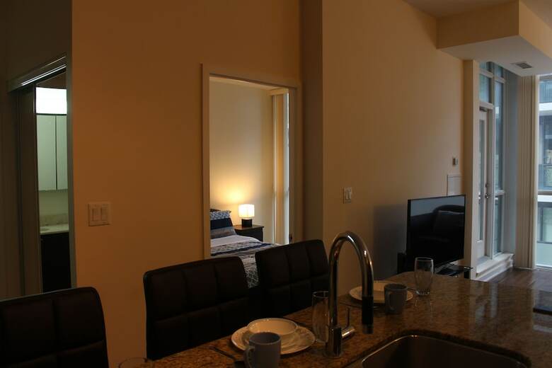 Custom-made Luxury Suite-by Elite Suites