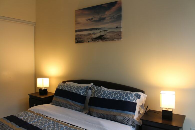 Custom-made Luxury Suite-by Elite Suites