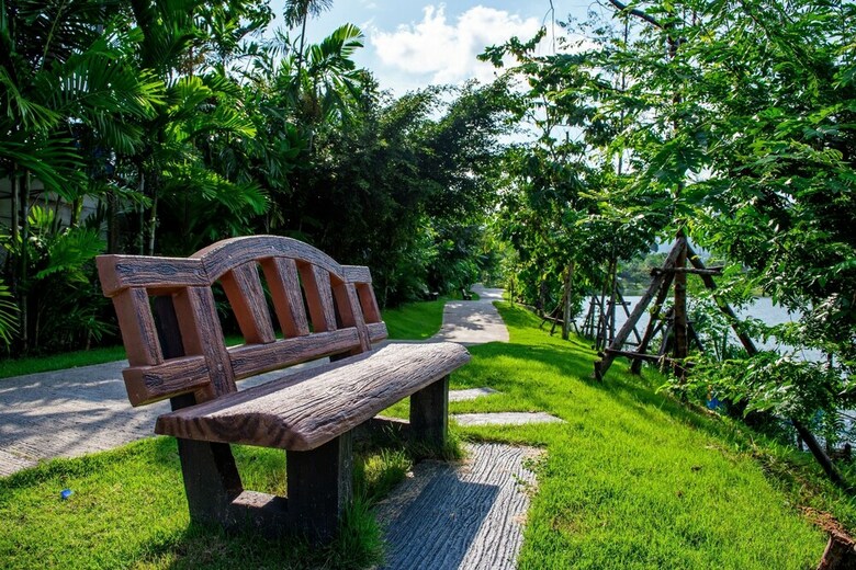 Hotel Chalong Miracle Lakeview Resort & Spa