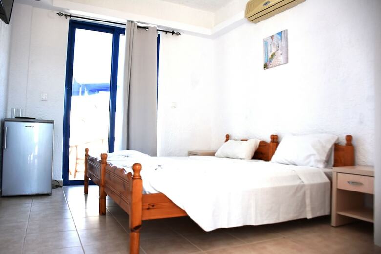 Hotel Kiotari Beach Apartments - Studios