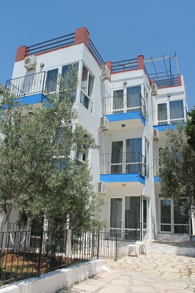 Lizo Hotel
