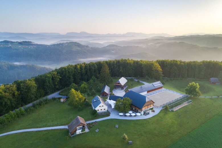 Hotel Pule Estate