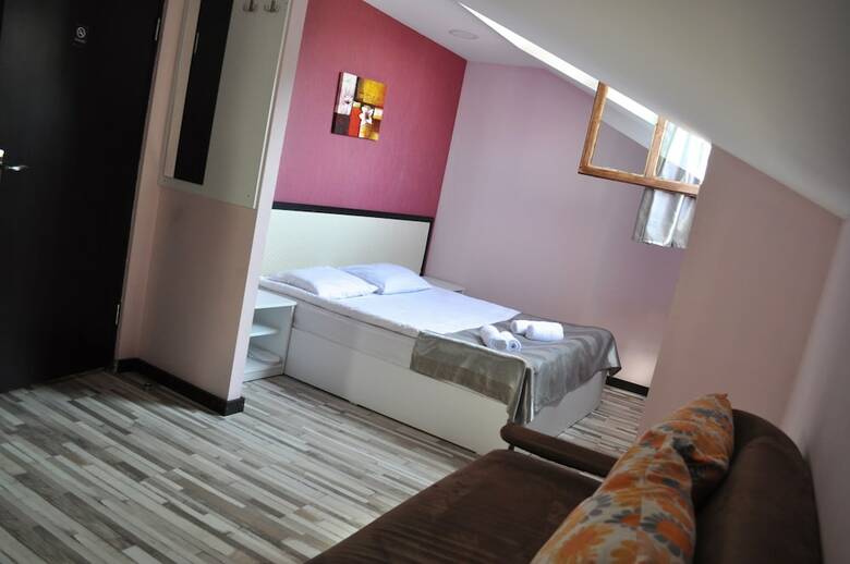 Tiflis Metekhi Hotel