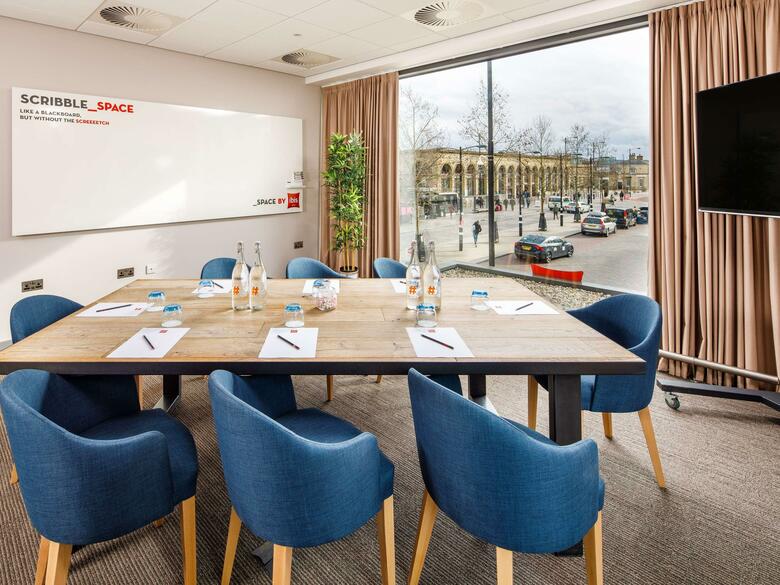 Hotel Ibis Cambridge Central Station