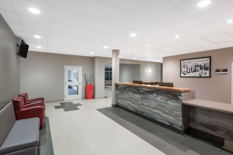 Hotel Super 8 By Wyndham Mont Laurier