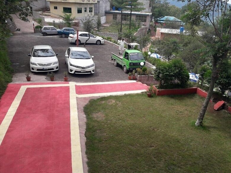Hotel Bhurban Apartments