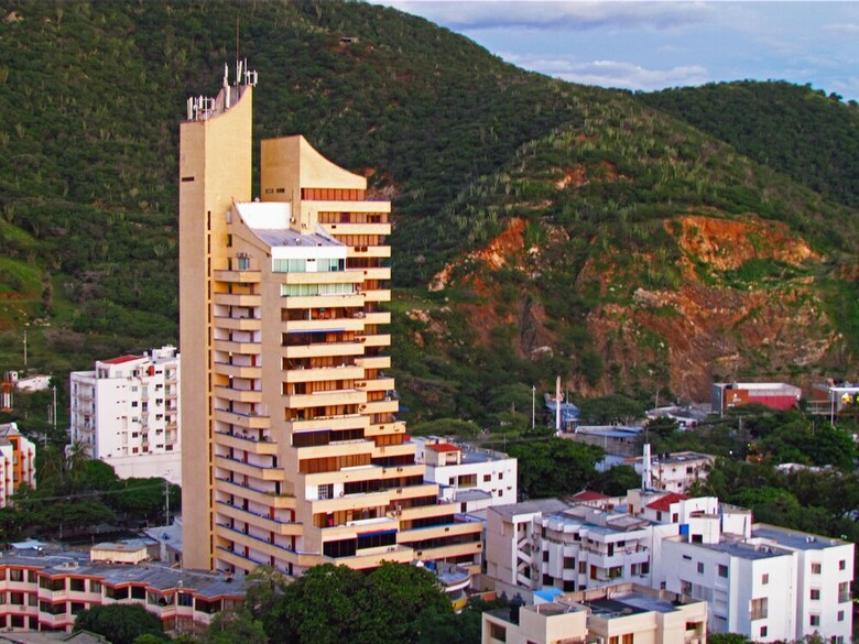 Apartamentos Rodadero ? Cerca Al Mar