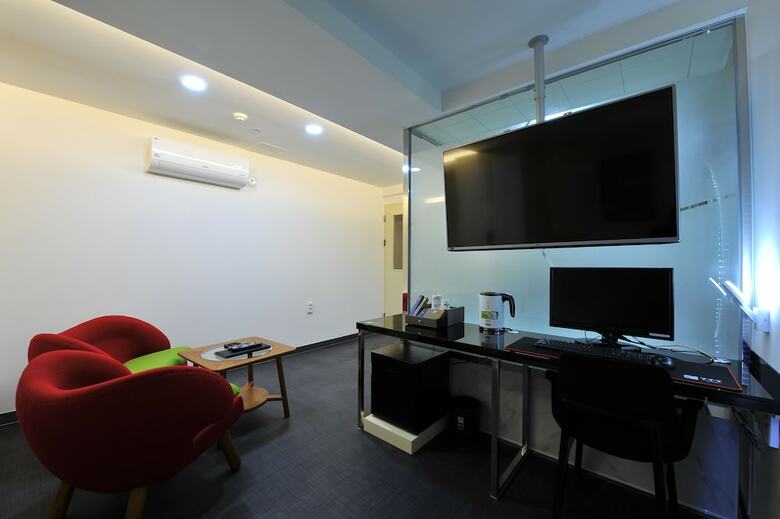 Hotel The Grang Nampo (Fromerly Ytt)