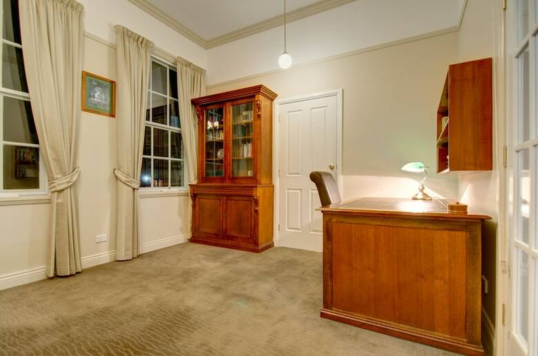 Hotel Ashcroft Apartments