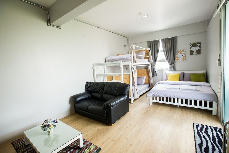 Hostal Cubic Bangkok Hostel