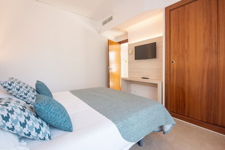 Hotel Playa Mondrag�