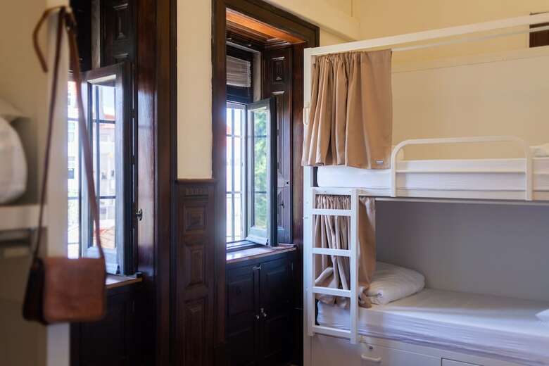 Hostal Sant Jordi Hostel Lisbon