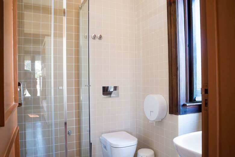 Hostal Sant Jordi Hostel Lisbon