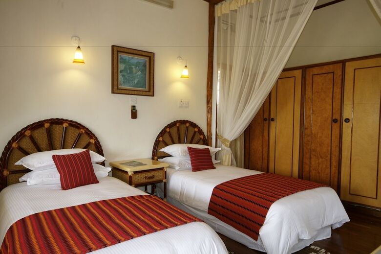 Posada Mweya Safari Lodge