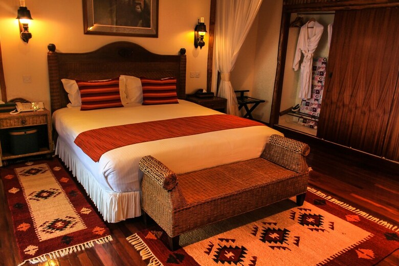 Posada Mweya Safari Lodge