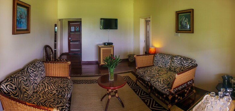 Posada Mweya Safari Lodge