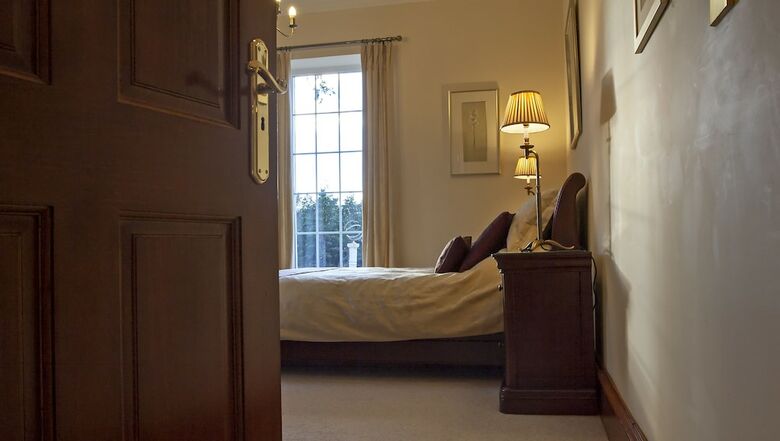 Bed & Breakfast Dinichean House