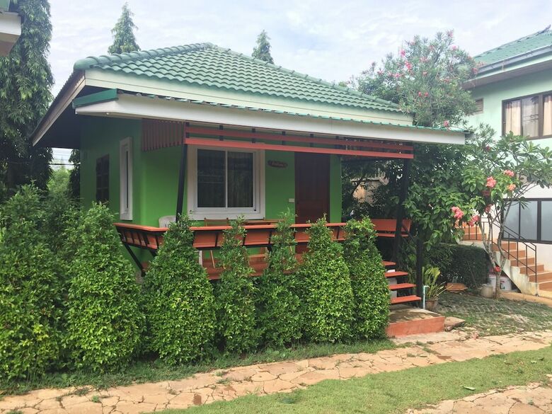 Hotel Baan Ing Khao Resort