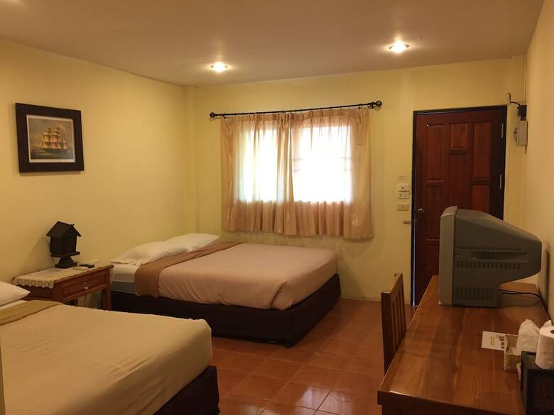 Hotel Baan Ing Khao Resort