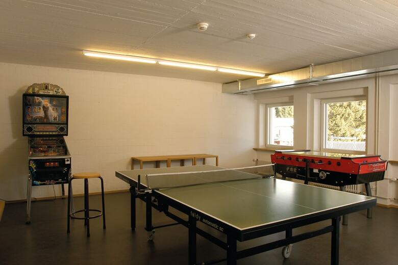 Hostal Youth Hostel Valbella