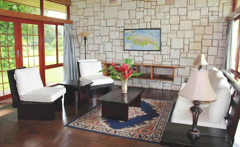 Hotel Frenchman's Cove Resort