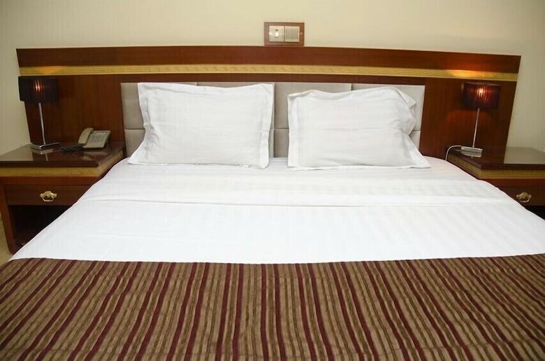 Hotel Rosebud