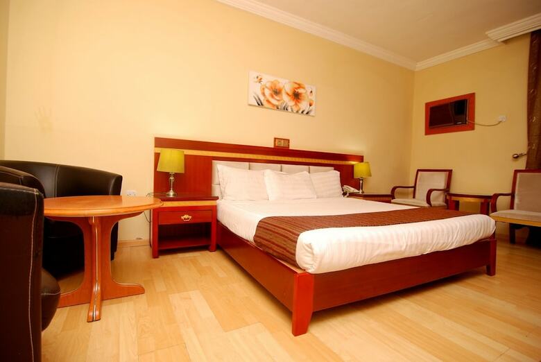 Hotel Rosebud