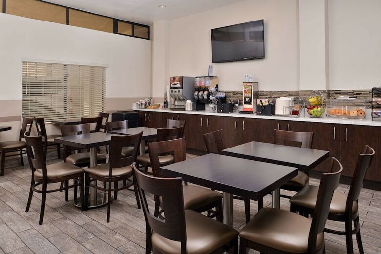Best Western Airpark Hotel