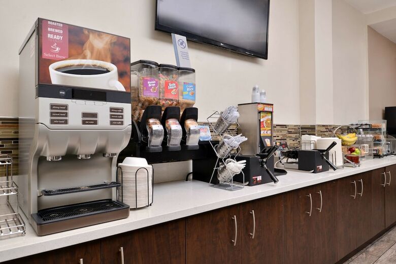 Best Western Airpark Hotel