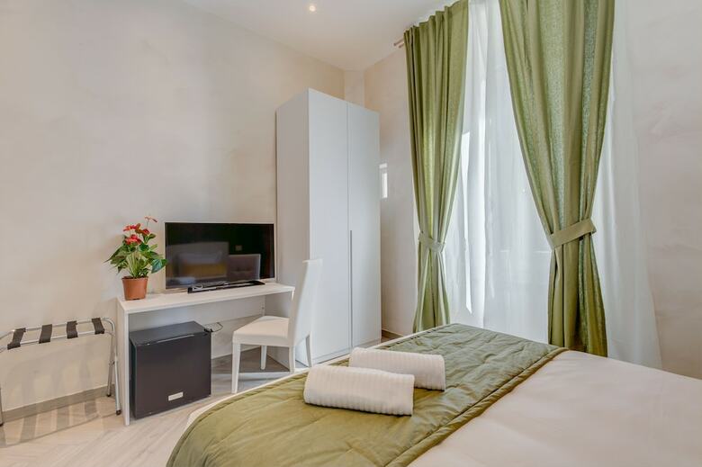 Penta Luxury House