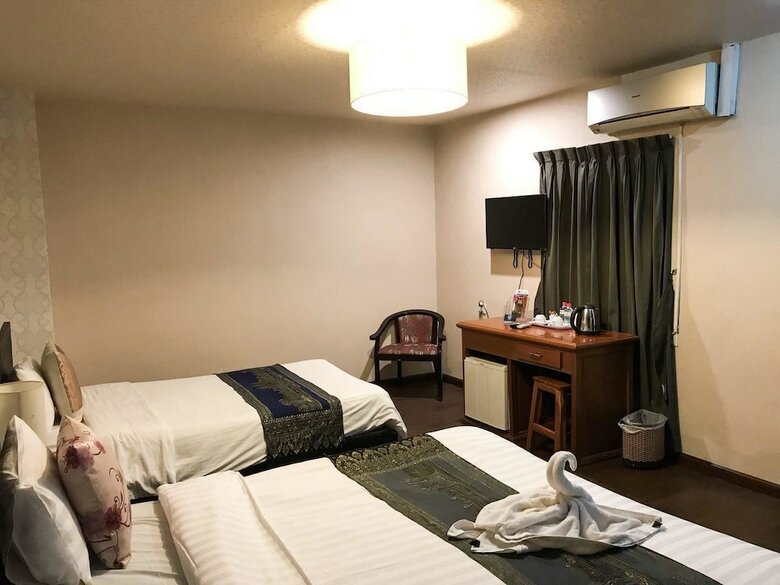 River Star Hotel