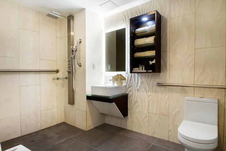 The Vue Hotel, Ascend Hotel Collection