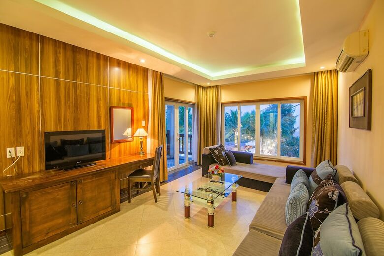 Hotel Bao Ninh Beach Resort