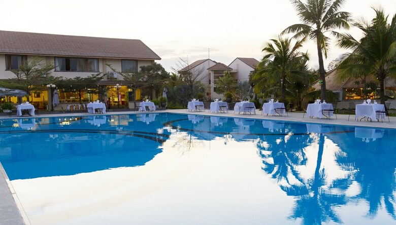 Hotel Bao Ninh Beach Resort