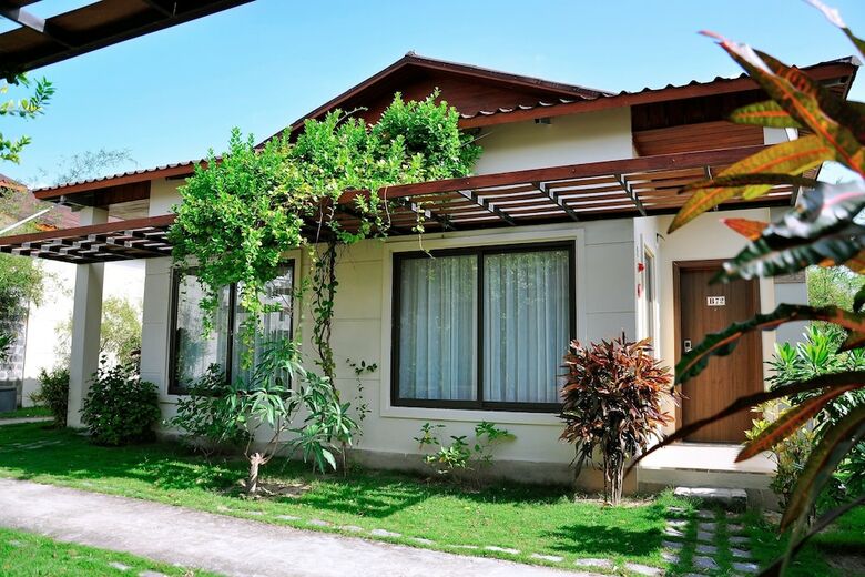 Hotel Bao Ninh Beach Resort